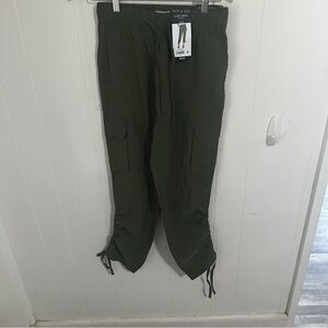 SOFIA VERGARA ☆ Luxe Cargo High-Rise Ankle Pants ☆ Size XS ☆ NWT